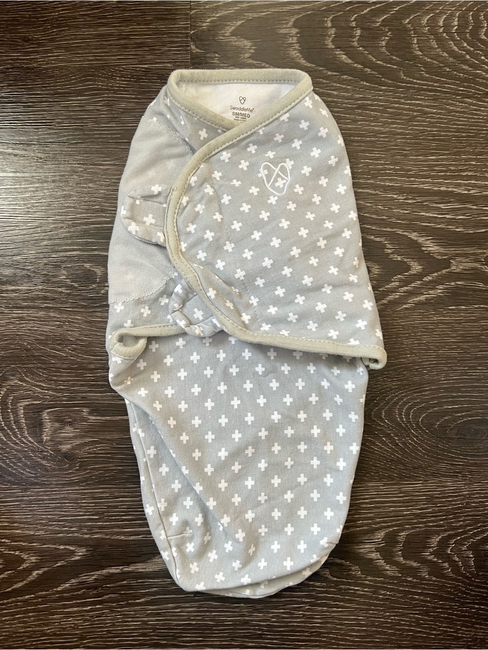 SwaddleMe Gray and White Cross Print Infant Swaddle